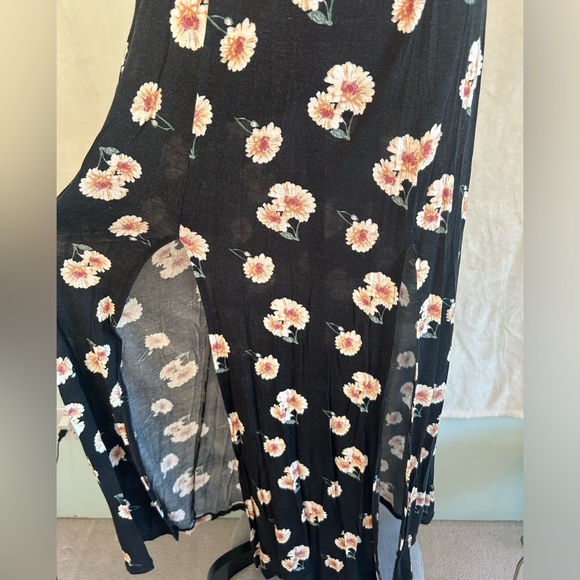 Floral Maxi Skirt - Picture 2 of 4